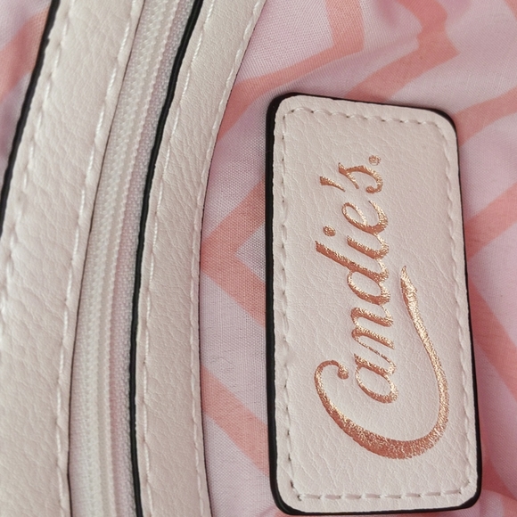 Candie's Faux Leather Tassel Lined Shoulder Bag Pocketbook - Picture 6 of 16